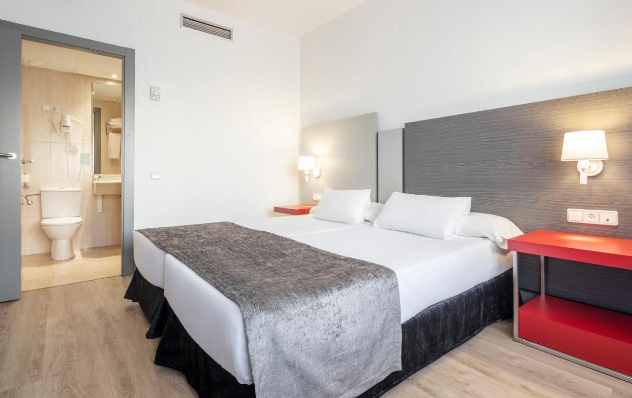 Ilunion Romareda Hotell Zaragoza Exteriör bild