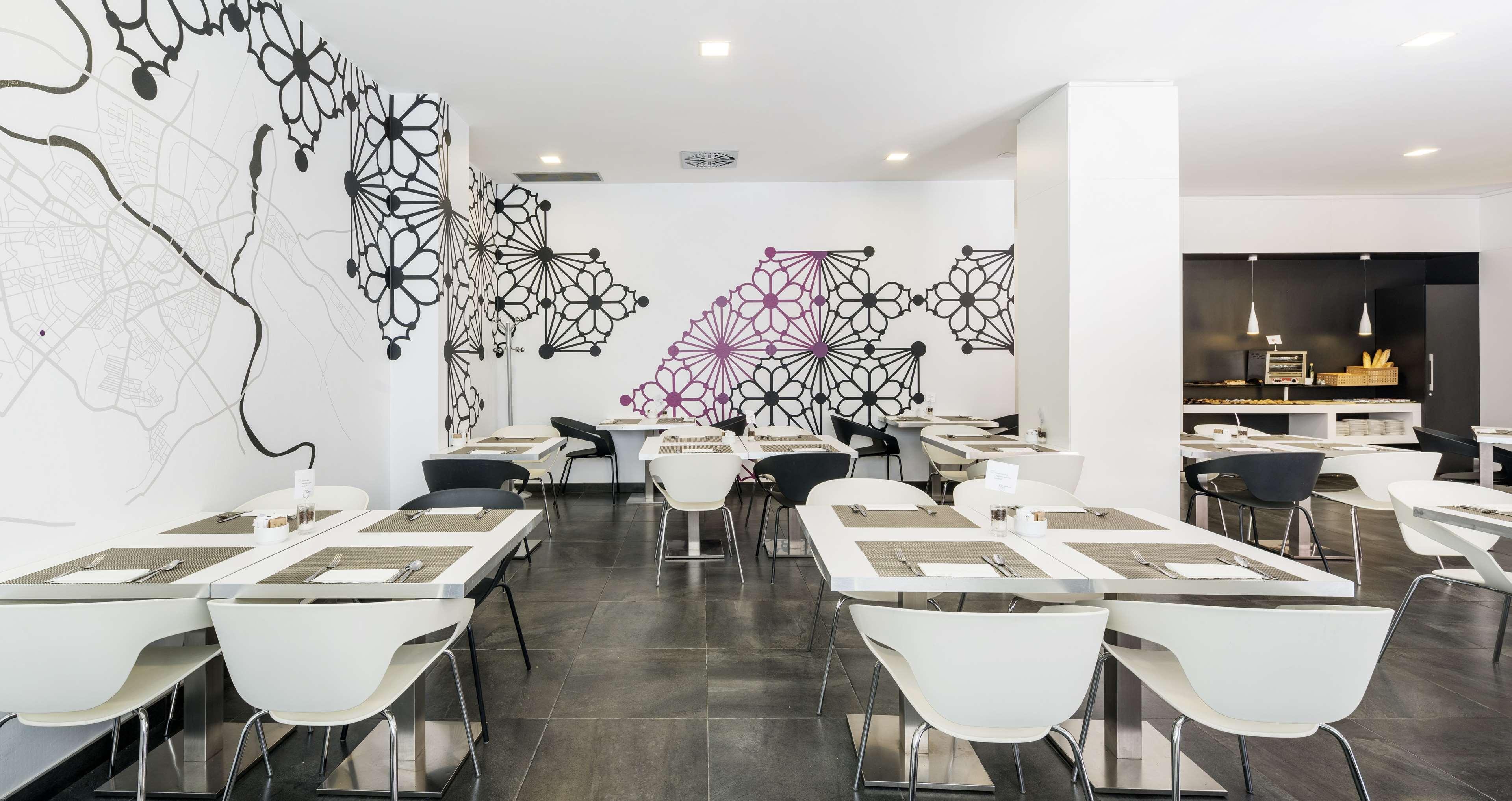 Ilunion Romareda Hotell Zaragoza Exteriör bild