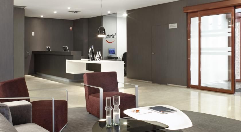 Ilunion Romareda Hotell Zaragoza Exteriör bild