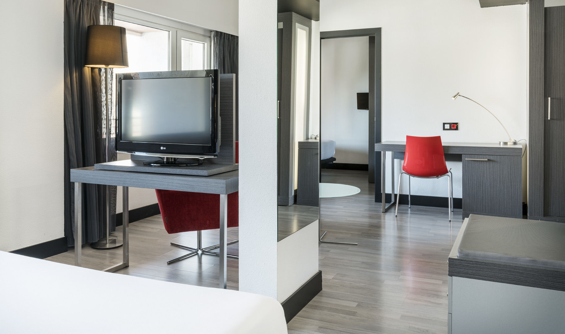 Ilunion Romareda Hotell Zaragoza Exteriör bild