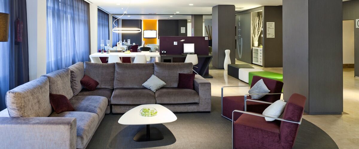 Ilunion Romareda Hotell Zaragoza Exteriör bild