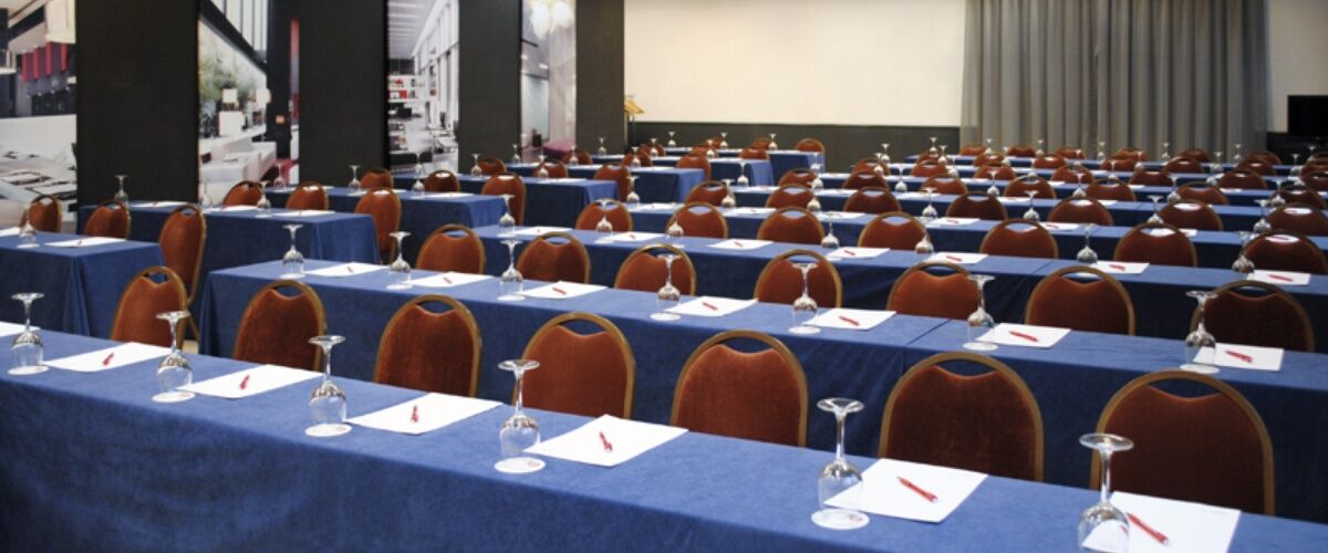 Ilunion Romareda Hotell Zaragoza Exteriör bild